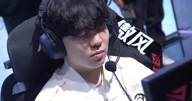 包含IG教练压力巨大！，Faker遭遇五持续失利热度持续攀升的词条